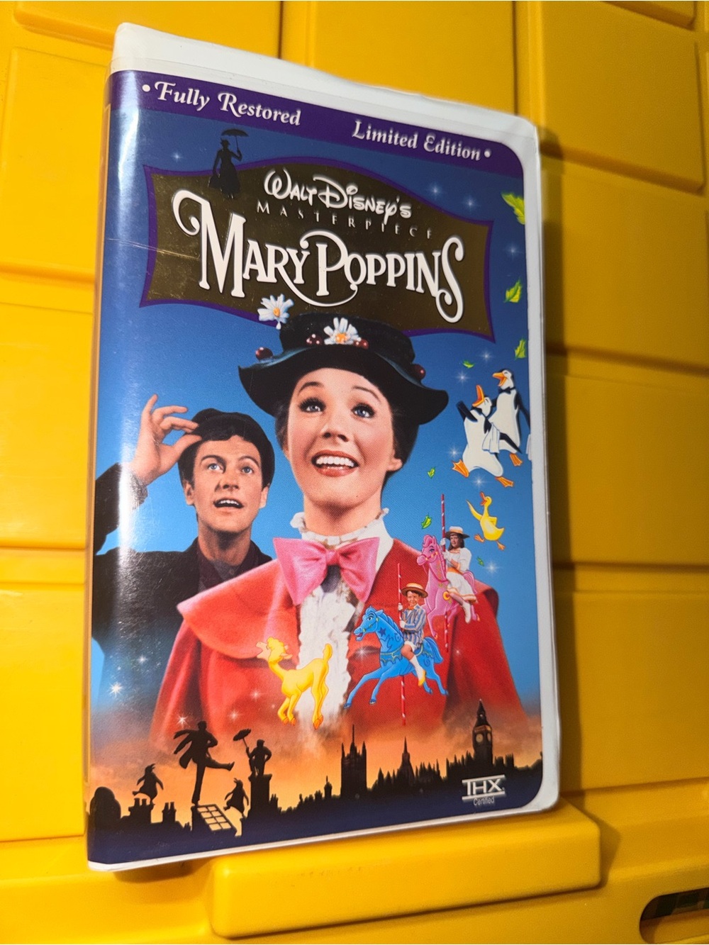 Walt Disney's Mary Poppins‎ VHS - Blue & Red Cover limited edition